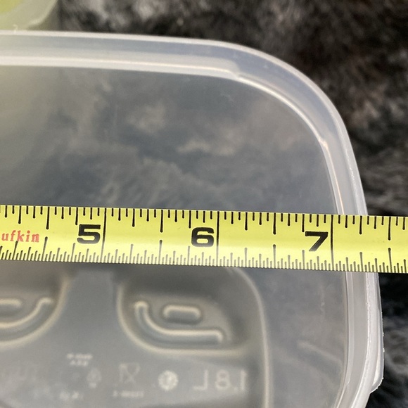 4 Tupperware Fridge Smart Containers - Small Deep
Tupperware - Picture 13 of 16